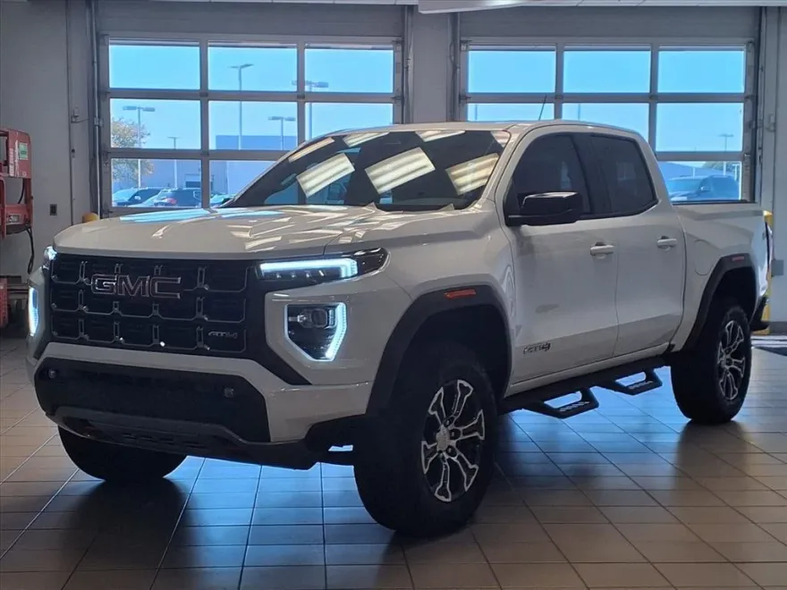 2024 Gmc Canyon AT4 photo 1