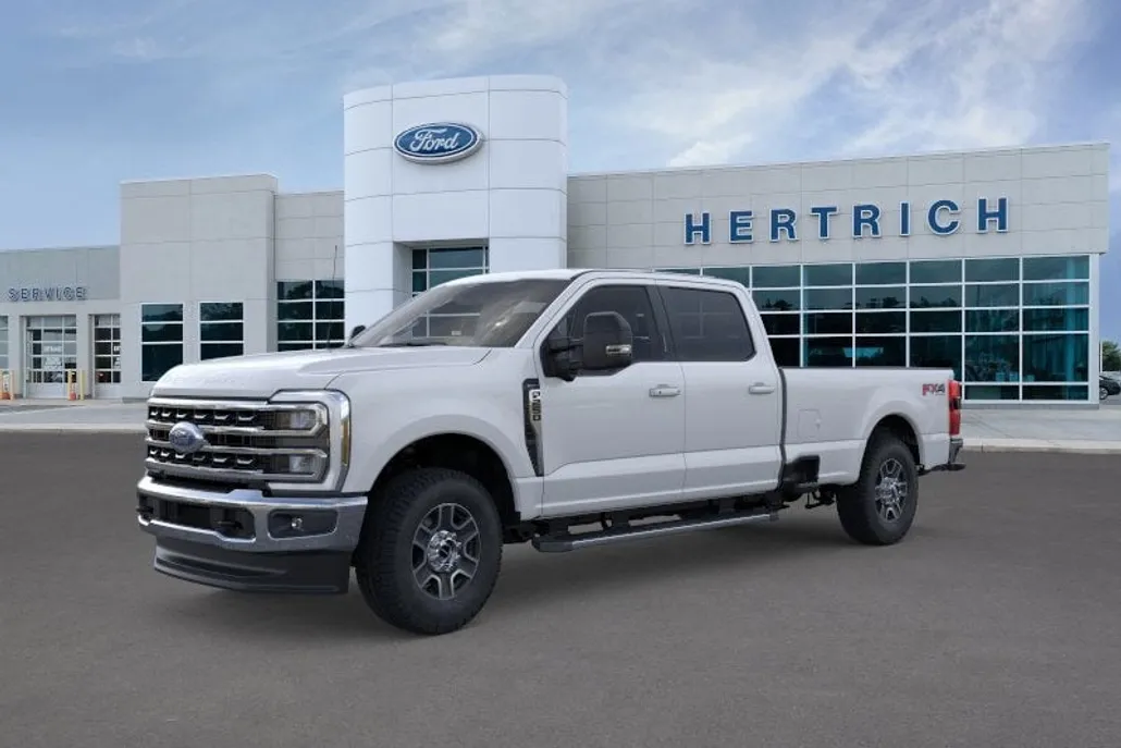 2026 Ford F-250 Lariat photo 1