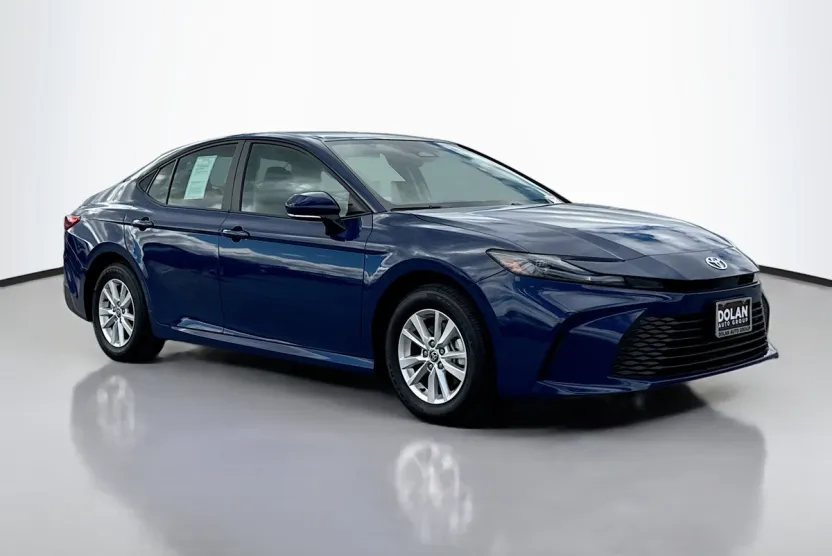 2025 Toyota Camry LE photo 1