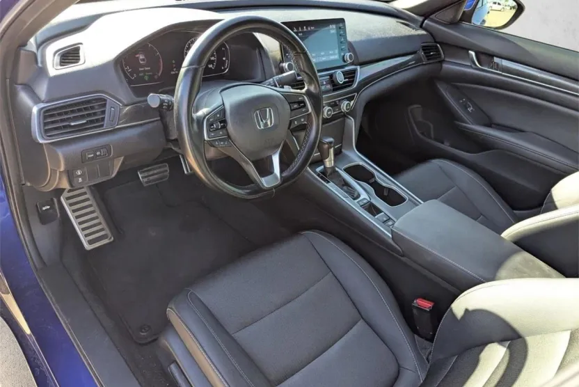 2020 Honda Accord Sport photo 1