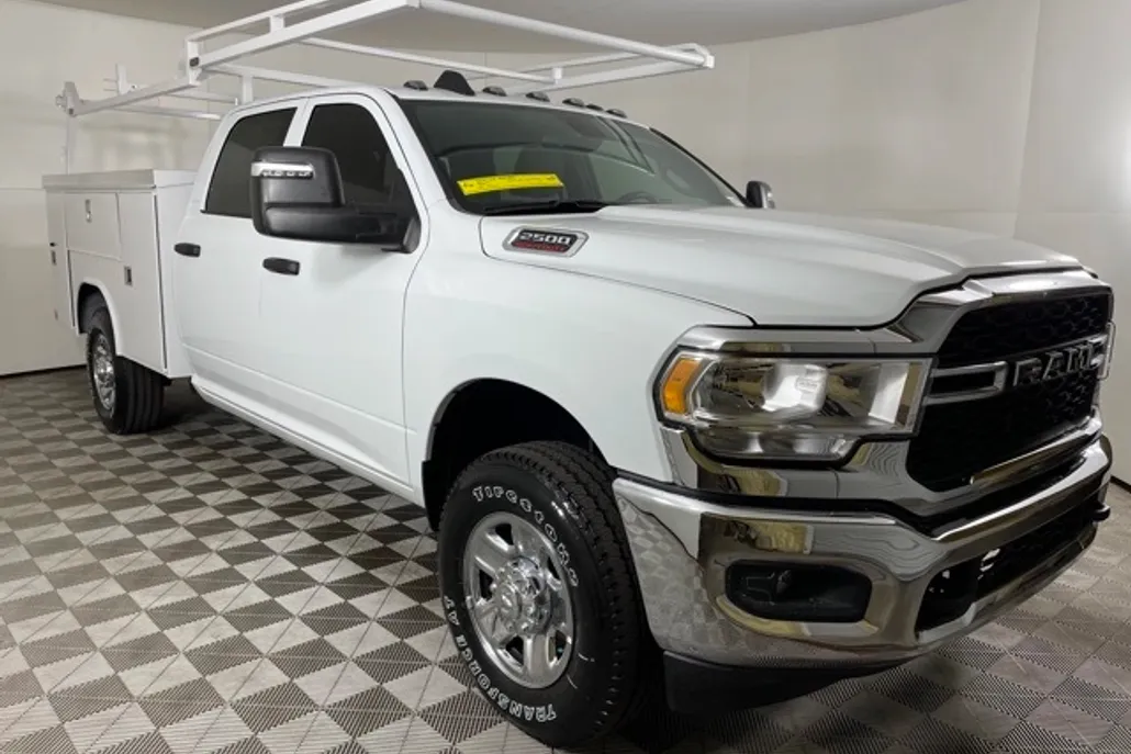 2023 Ram 2500 Tradesman photo 1
