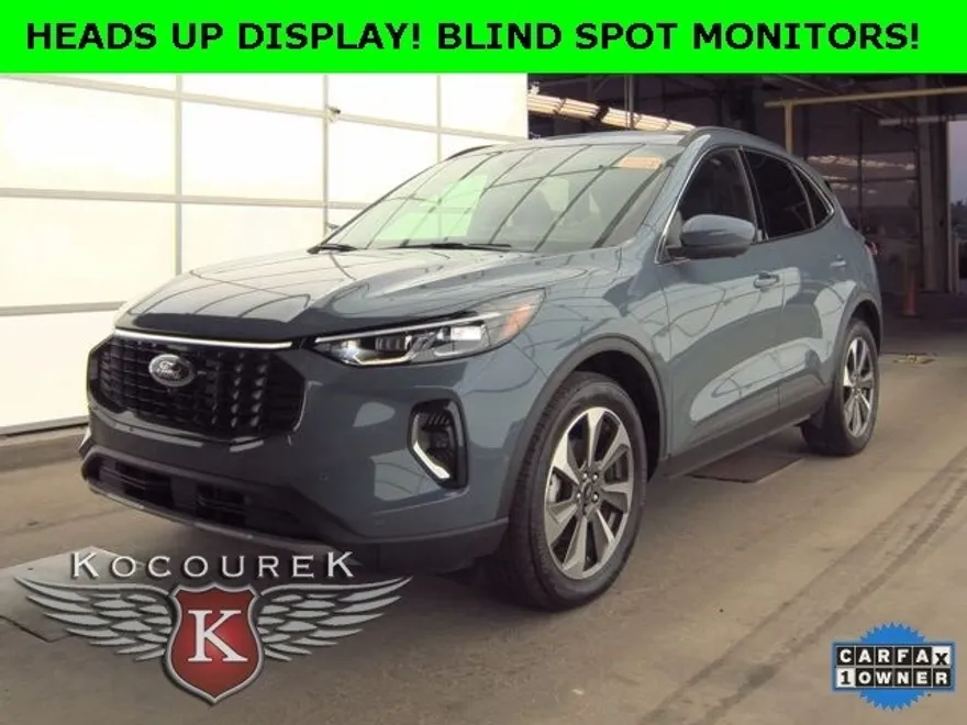 2023 Ford Escape Platinum photo 1