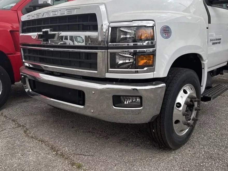 2024 Chevrolet Silverado 5500HD Work Truck photo 1