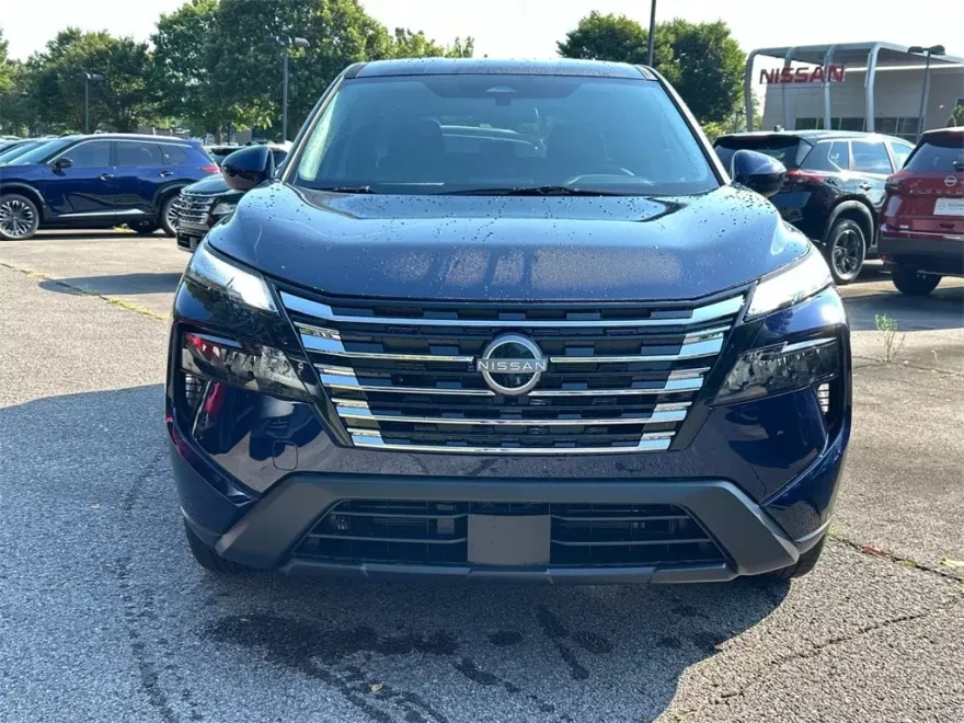 2026 Nissan Rogue SV photo 1
