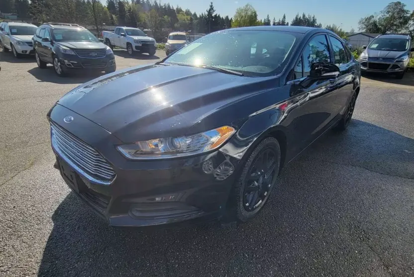 2014 Ford Fusion SE photo 1