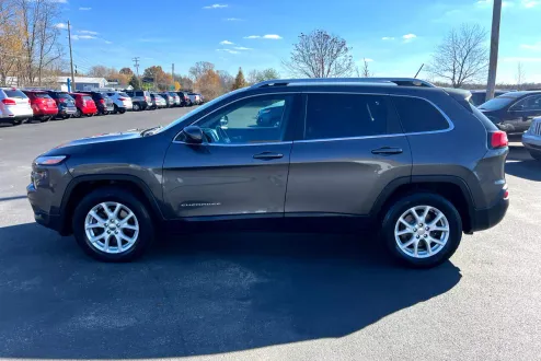 2015 Jeep Cherokee Latitude photo 3