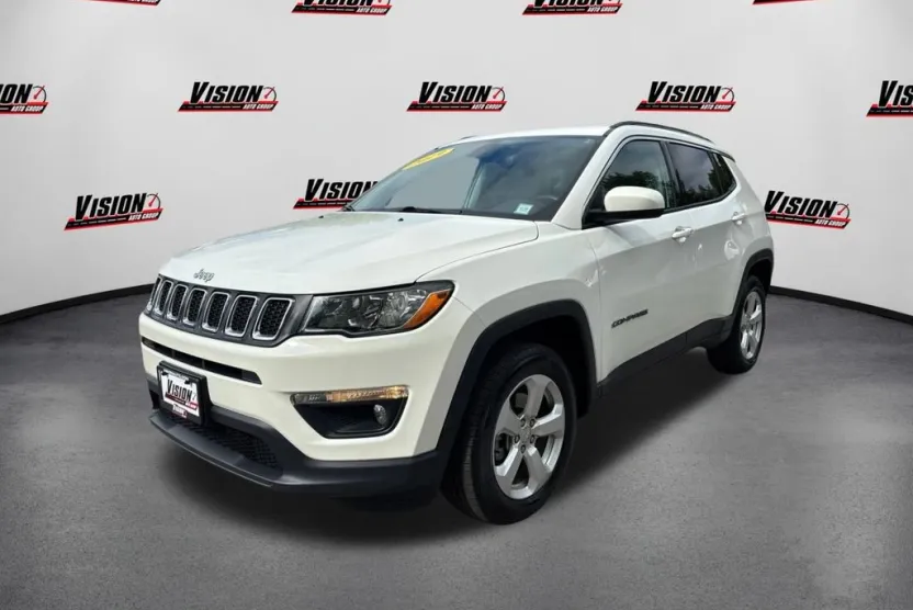 2019 Jeep Compass Latitude photo 1