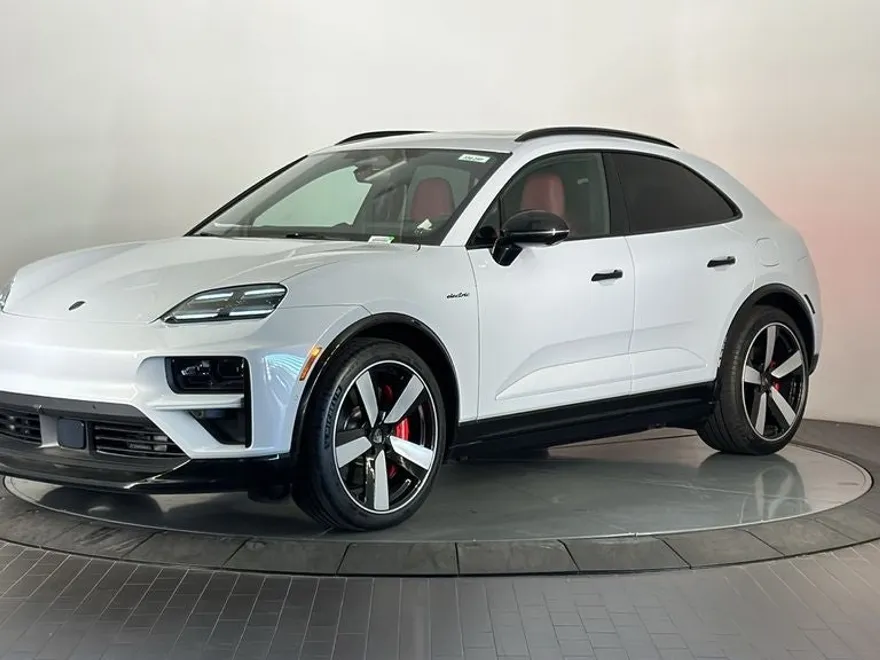 2025 Porsche Macan Turbo Electric photo 1
