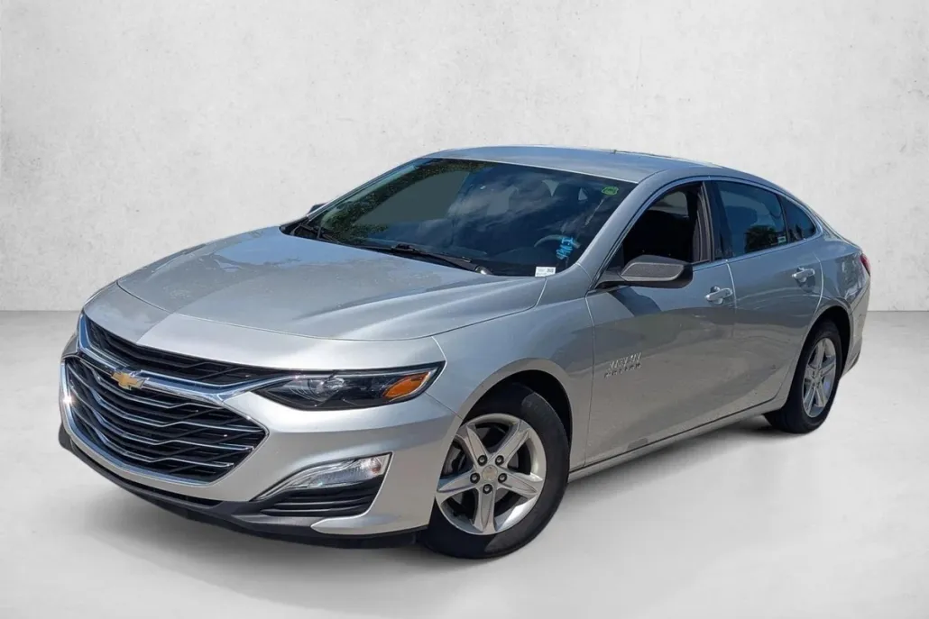 2021 Chevrolet Malibu LS photo 1