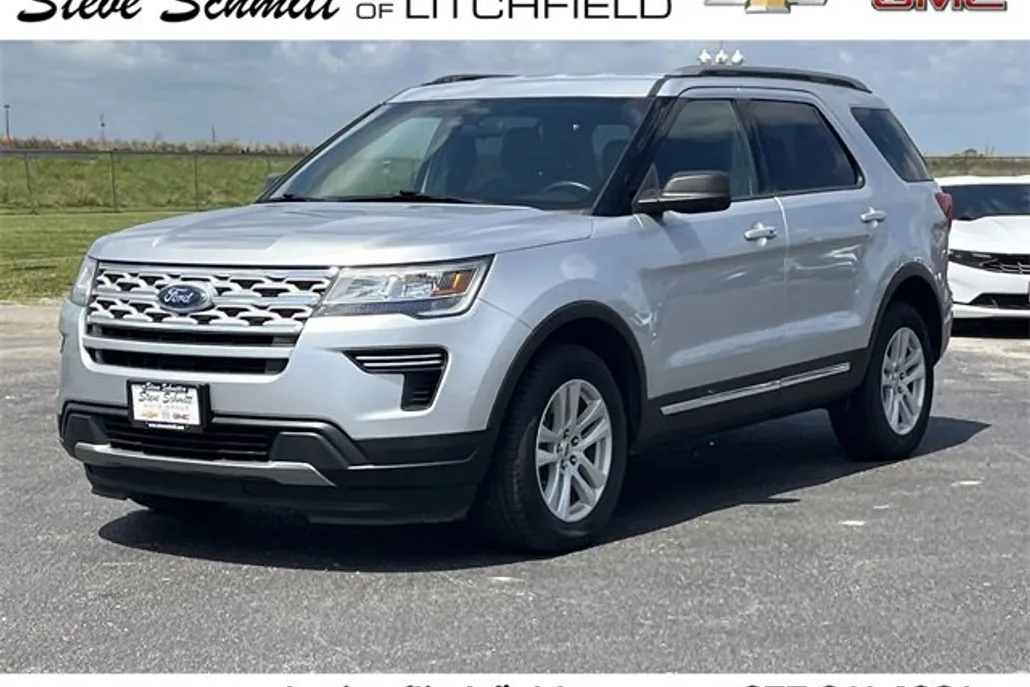 2019 Ford Explorer XLT photo 1