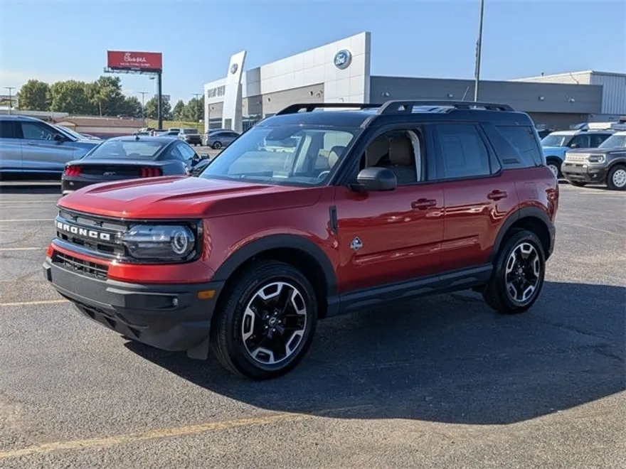2024 Ford Bronco Sport Outer Banks photo 1