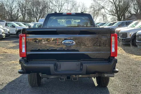 2025 Ford F-250 XL photo 3