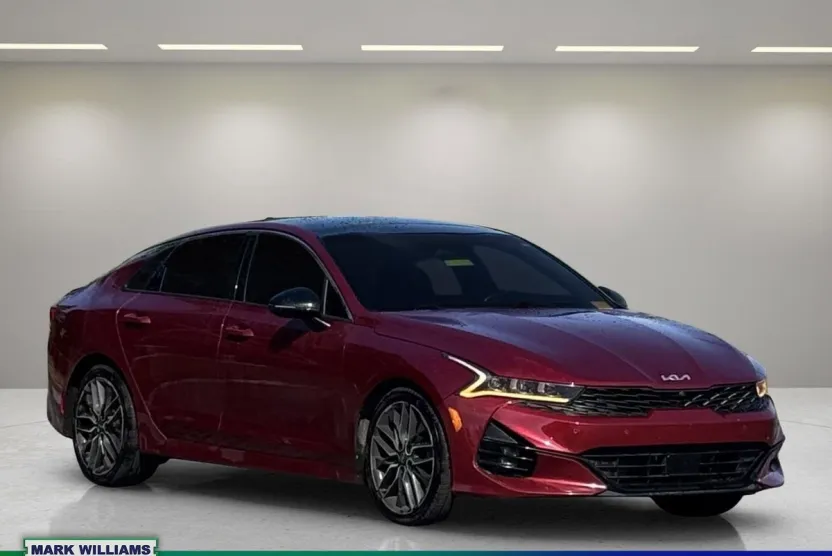 2022 Kia K5 GT photo 1