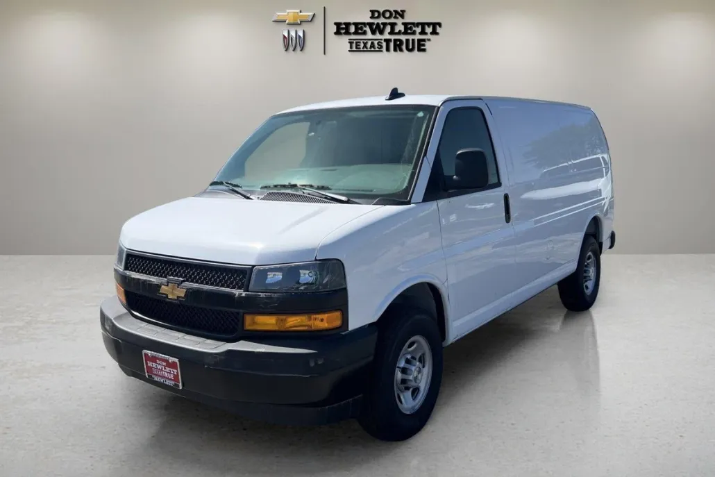 2025 Chevrolet Express Cargo 2500 photo 1