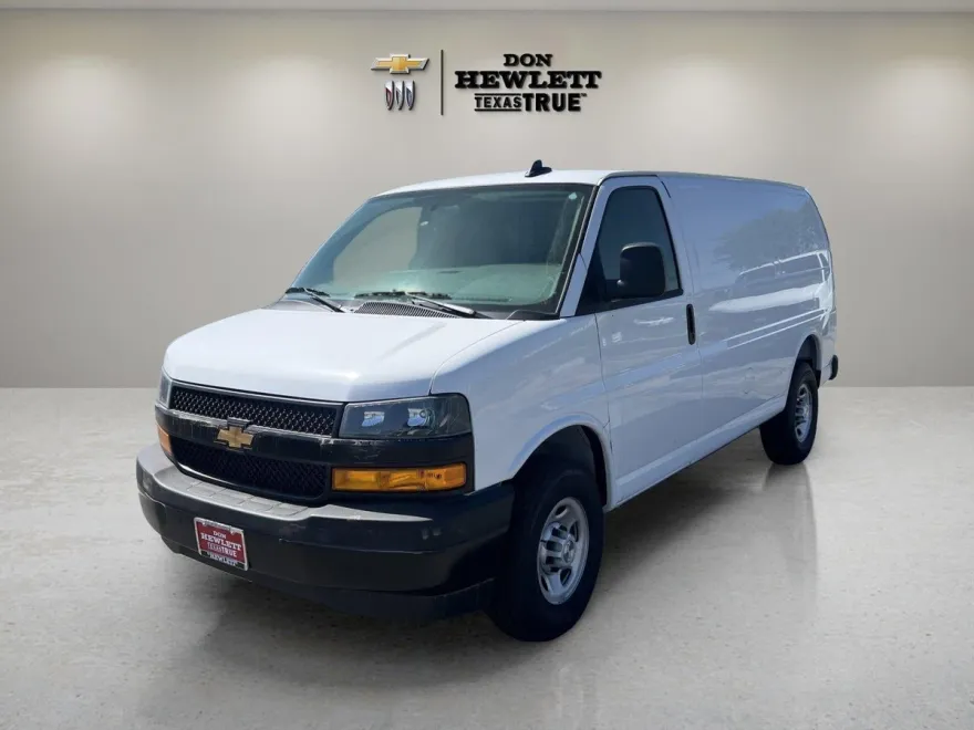 2025 Chevrolet Express Cargo 2500 photo 1