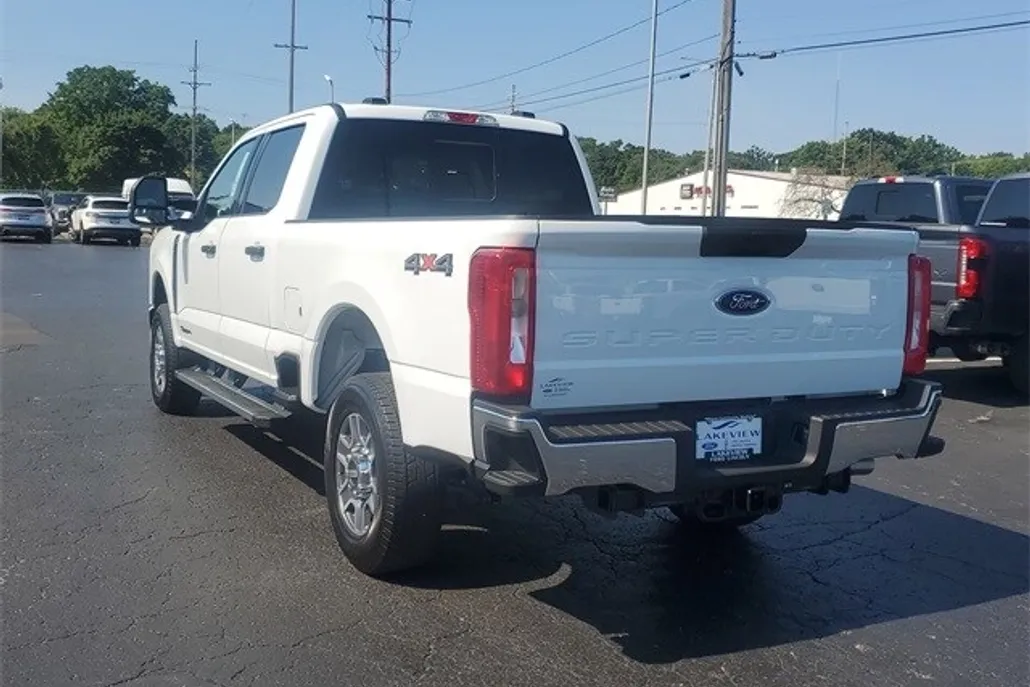 2025 Ford F-250 XLT photo 1