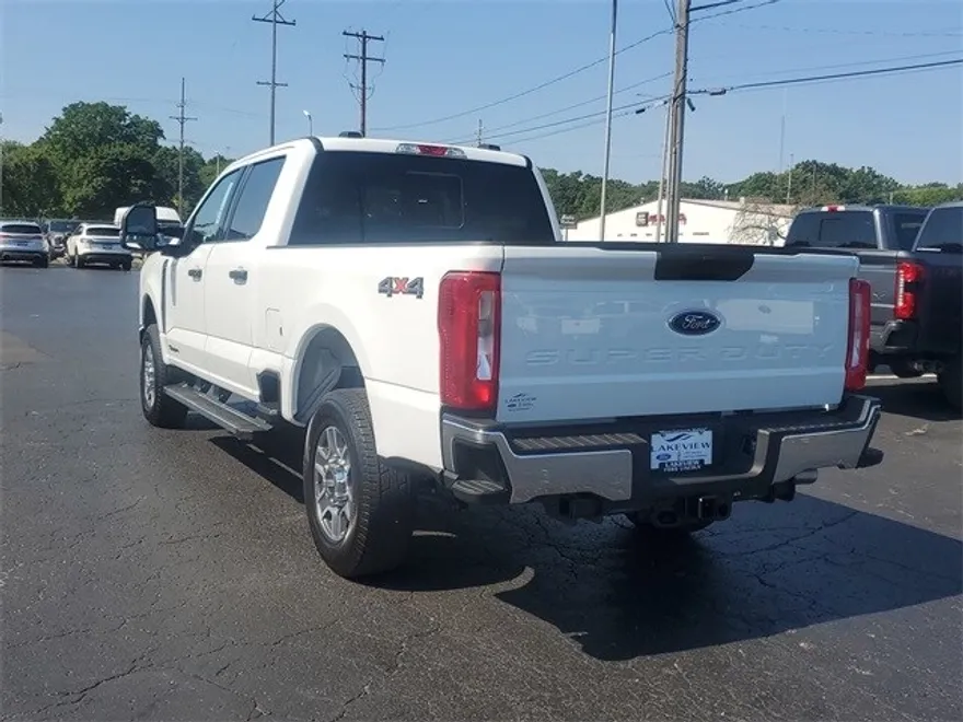 2025 Ford F-250 XLT photo 1