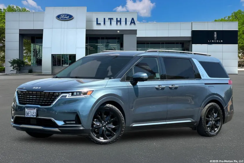 2022 Kia Carnival SX Prestige photo 1