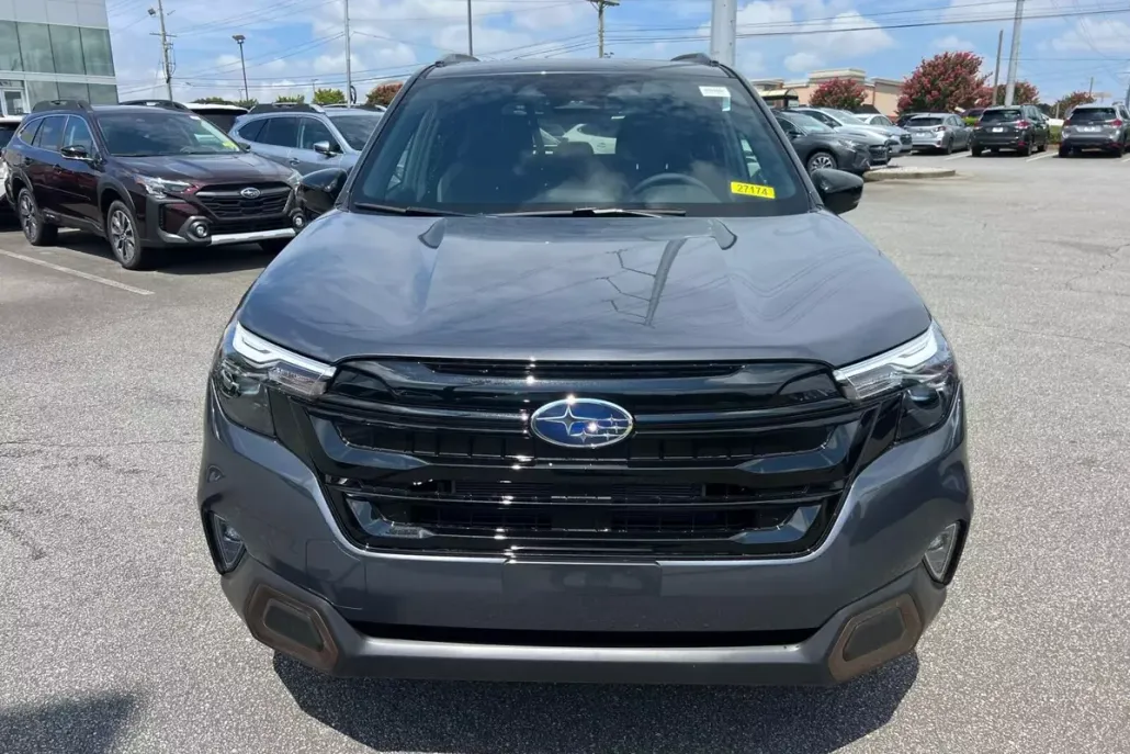 2025 Subaru Forester Sport photo 1