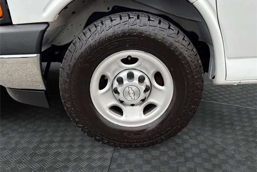 2018 Chevrolet Express Cargo 2500 Base photo 1