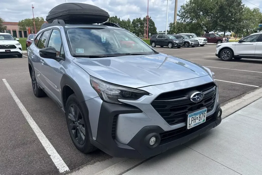 2024 Subaru Outback Onyx Edition XT photo 1