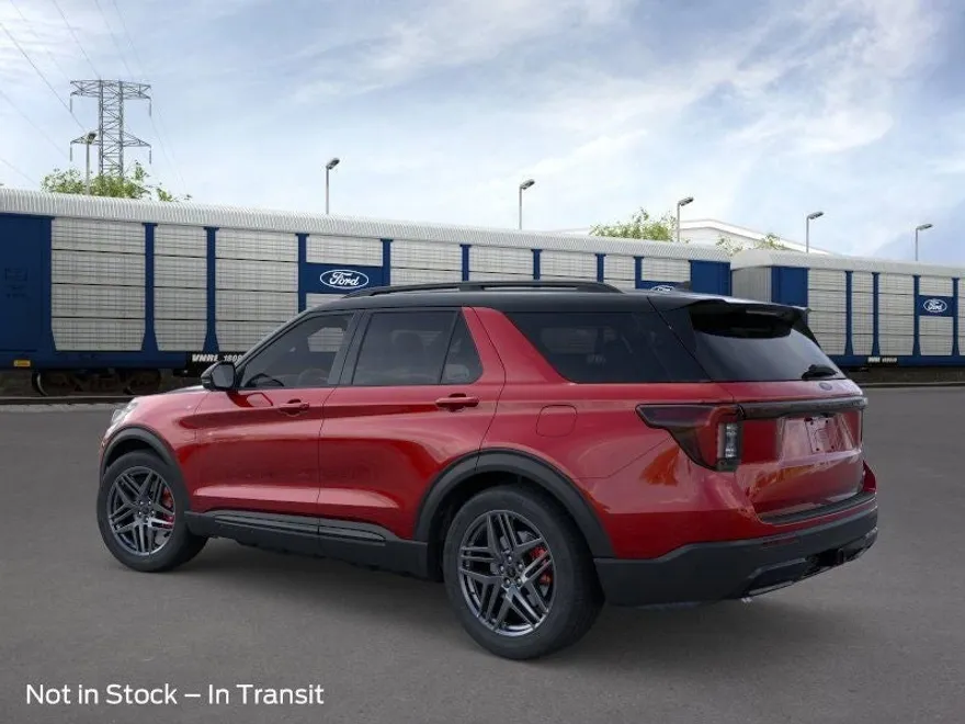 2025 Ford Explorer ST-Line photo 1