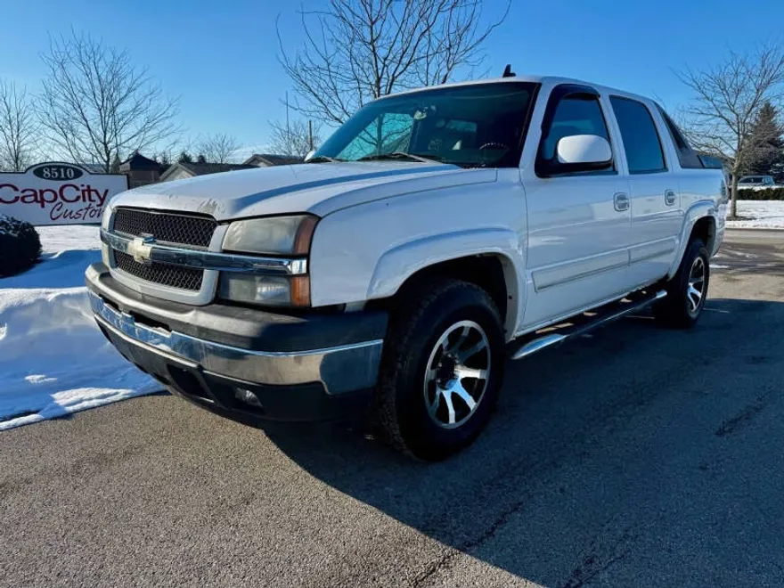 2006 Chevrolet Avalanche LS photo 1