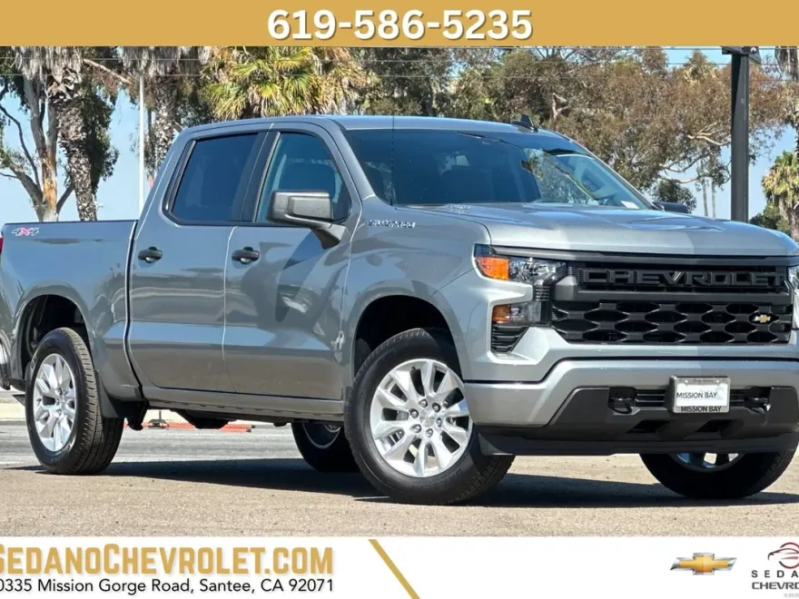 2025 Chevrolet Silverado 1500 Custom photo 1