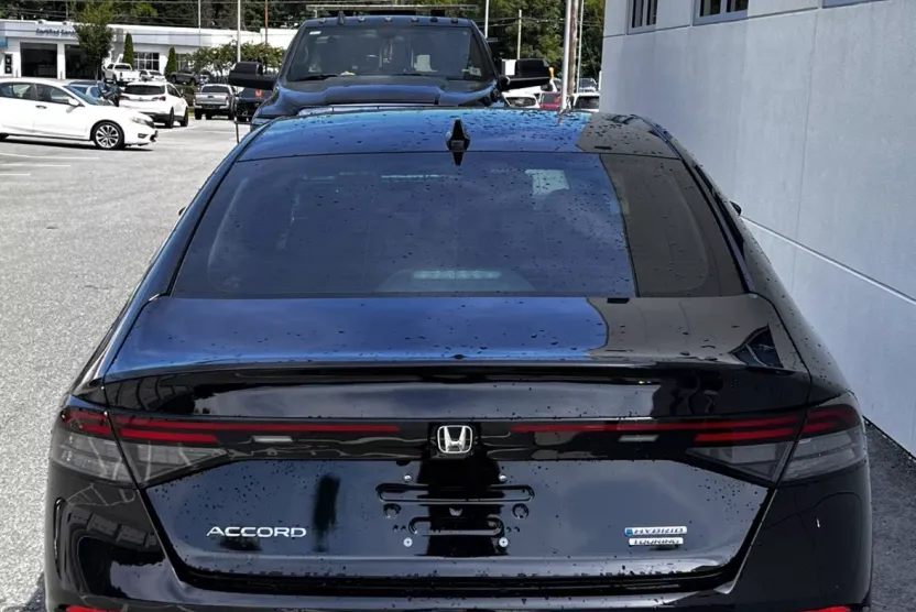 2025 Honda Accord Hybrid Touring photo 1