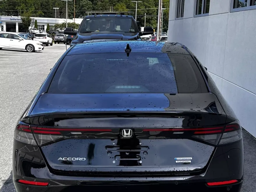 2025 Honda Accord Hybrid Touring photo 1