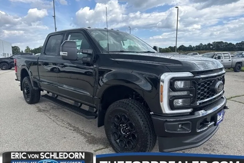 2026 Ford F-250 XLT photo 1
