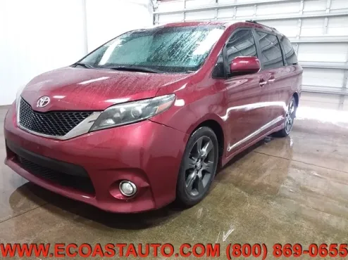 2016 Toyota Sienna SE photo 4