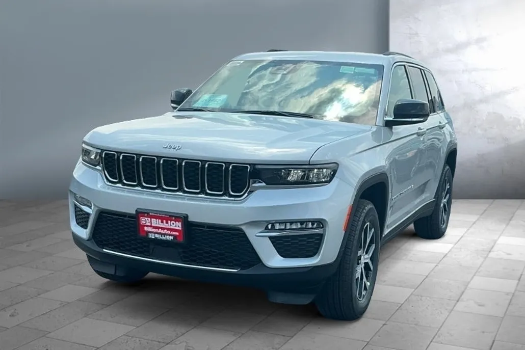 2025 Jeep Grand Cherokee Limited photo 1