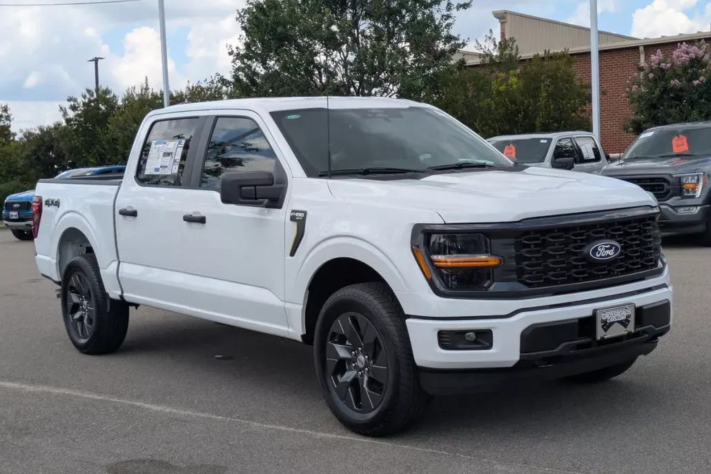 2025 Ford F-150 STX photo 1