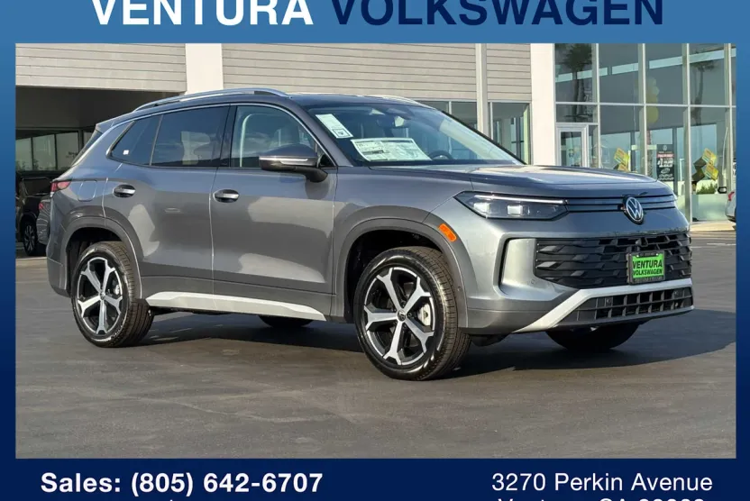 2025 Volkswagen Tiguan SE photo 1