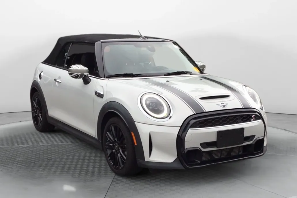 2022 Mini Cooper Convertible S photo 1