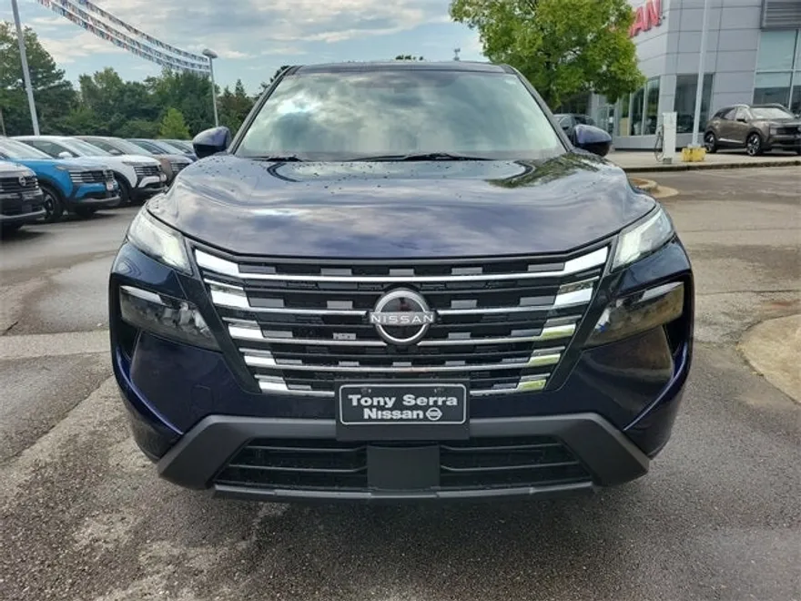 2026 Nissan Rogue SV photo 1