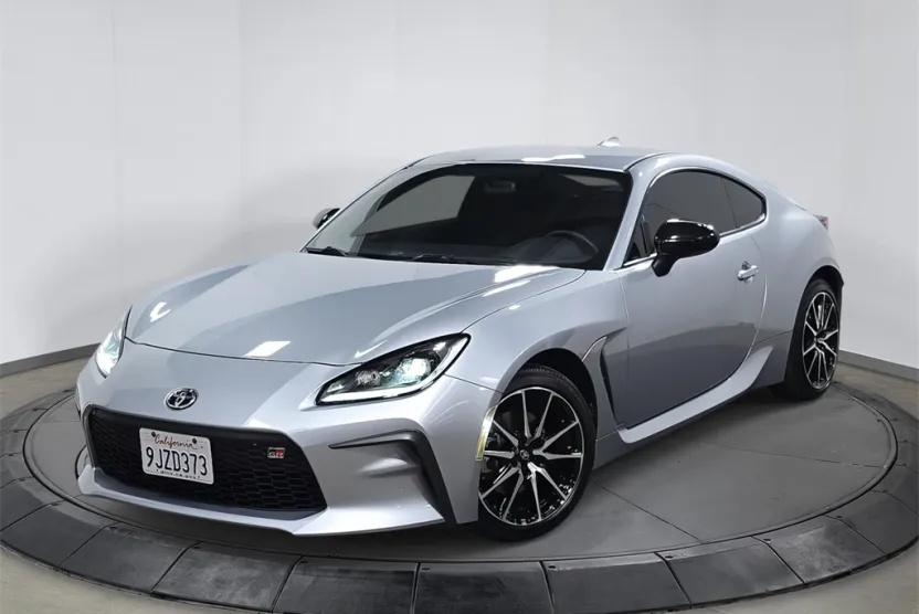 2023 Toyota GR86 photo 1