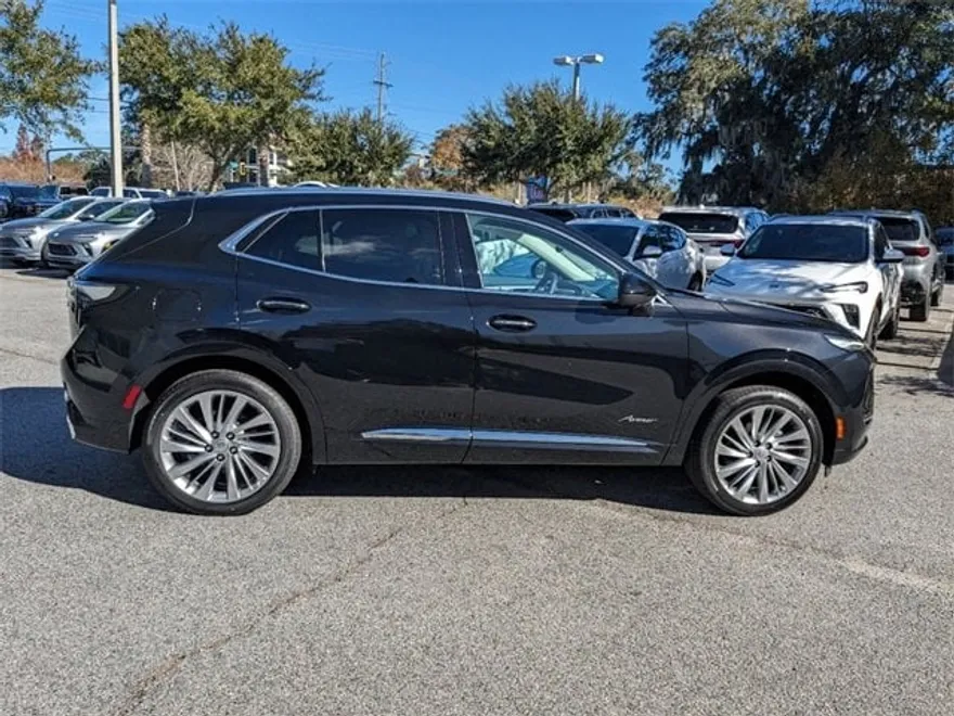 2025 Buick Envision Avenir photo 1