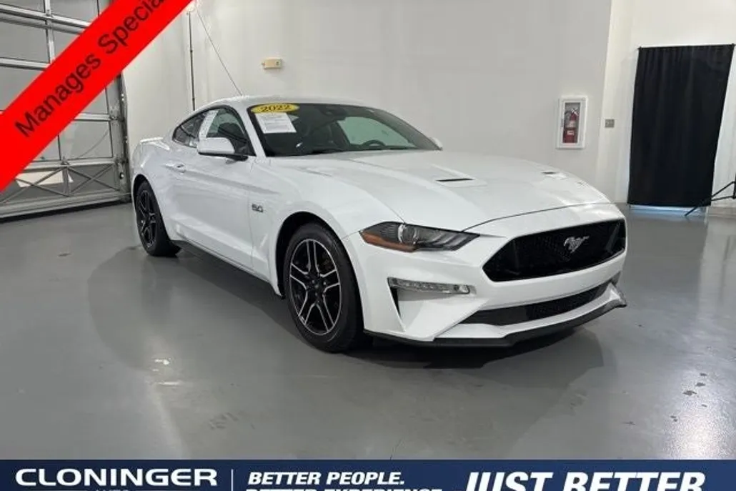 2022 Ford Mustang GT Premium photo 1