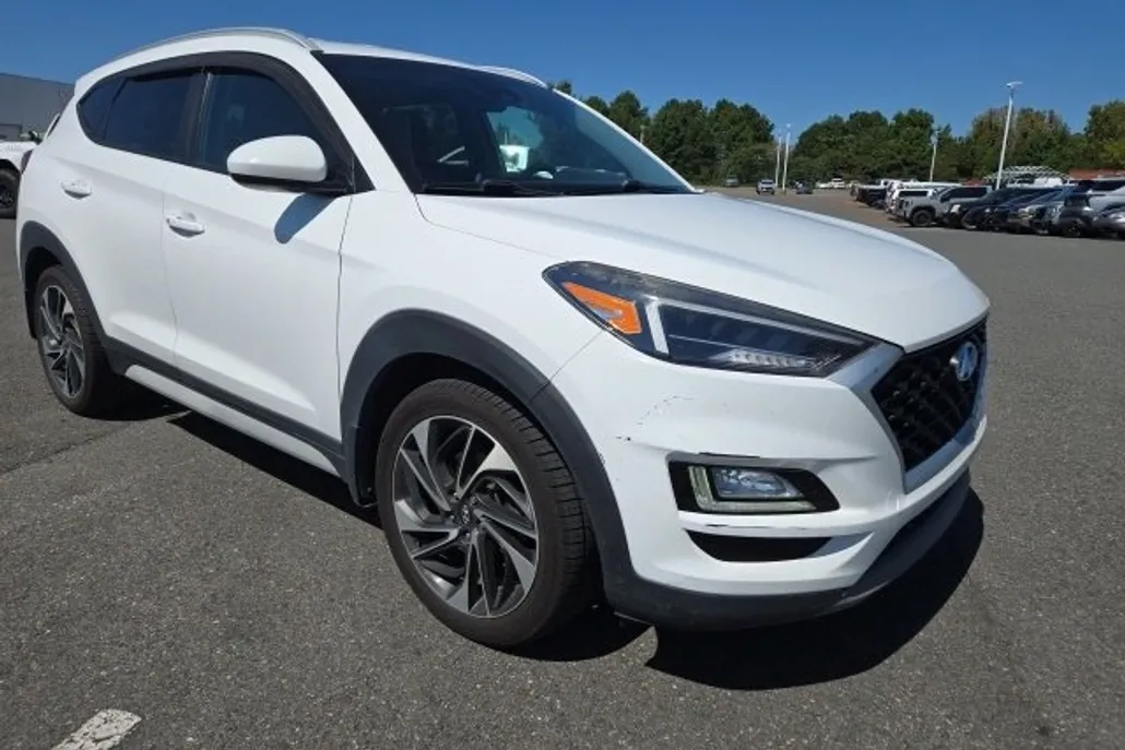2019 Hyundai Tucson Sport photo 1