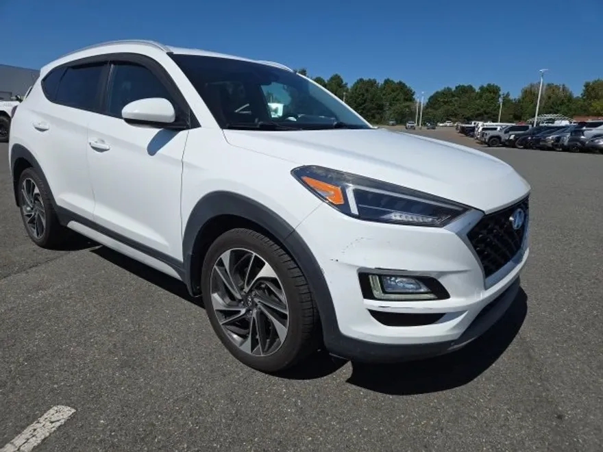 2019 Hyundai Tucson Sport photo 1