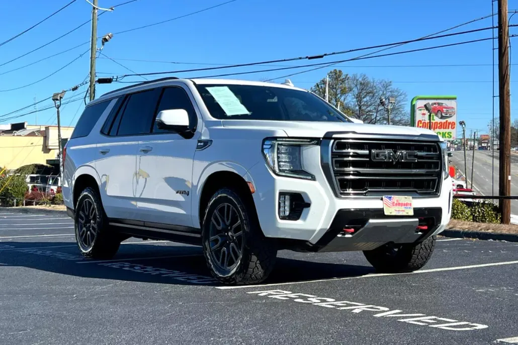 2021 Gmc Yukon AT4 photo 1