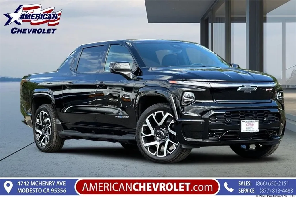 2024 Chevrolet Silverado EV RST photo 1