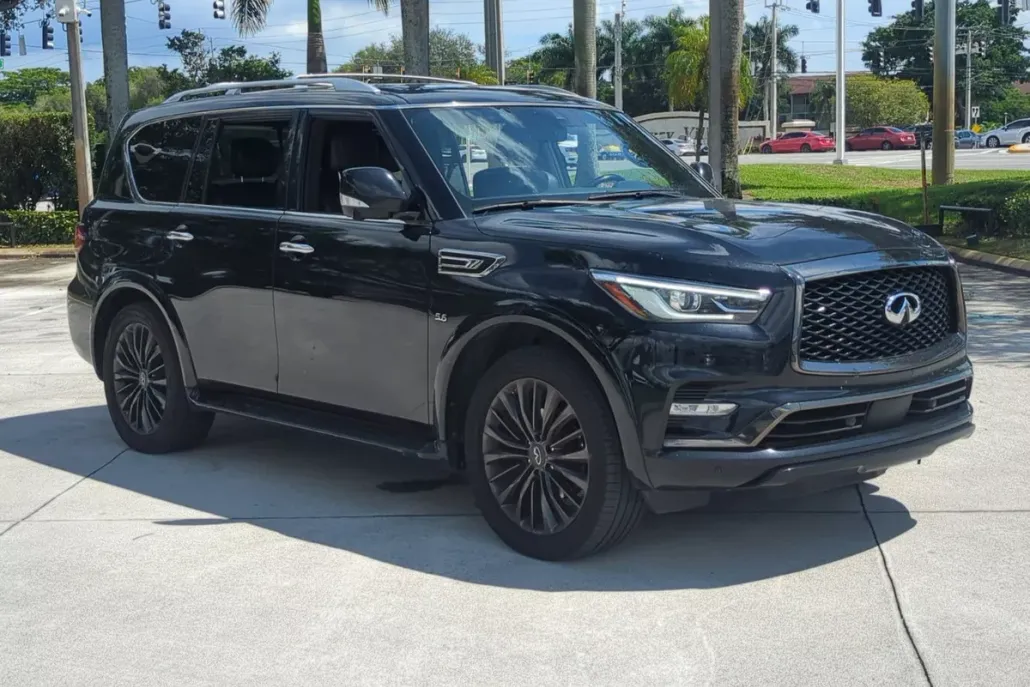 2020 Infiniti QX80 Luxe photo 1