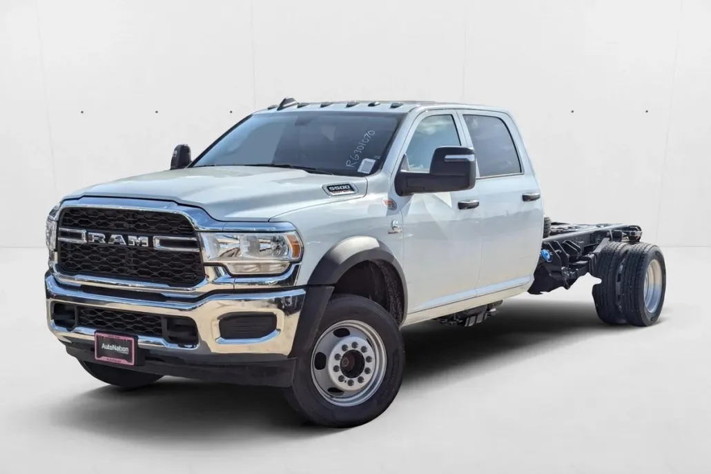 2024 Ram 5500 Tradesman photo 1