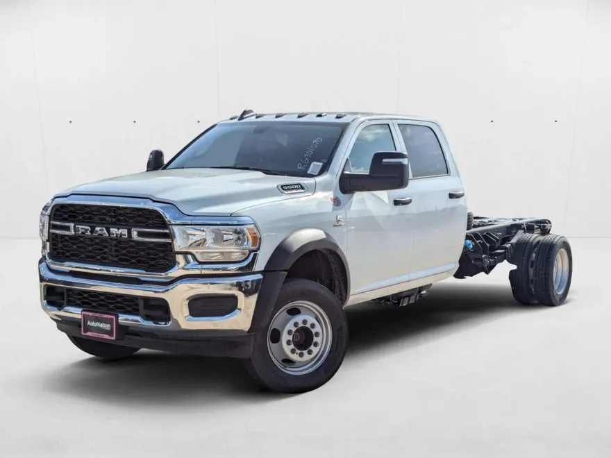 2024 Ram 5500 Tradesman photo 1