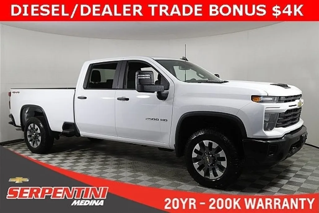 2025 Chevrolet Silverado 2500HD Custom photo 1