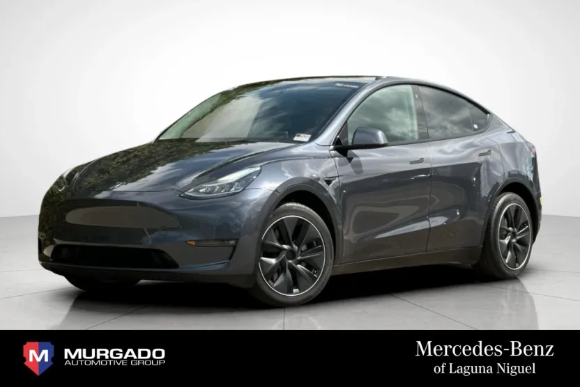 2022 Tesla Model Y Long Range photo 1
