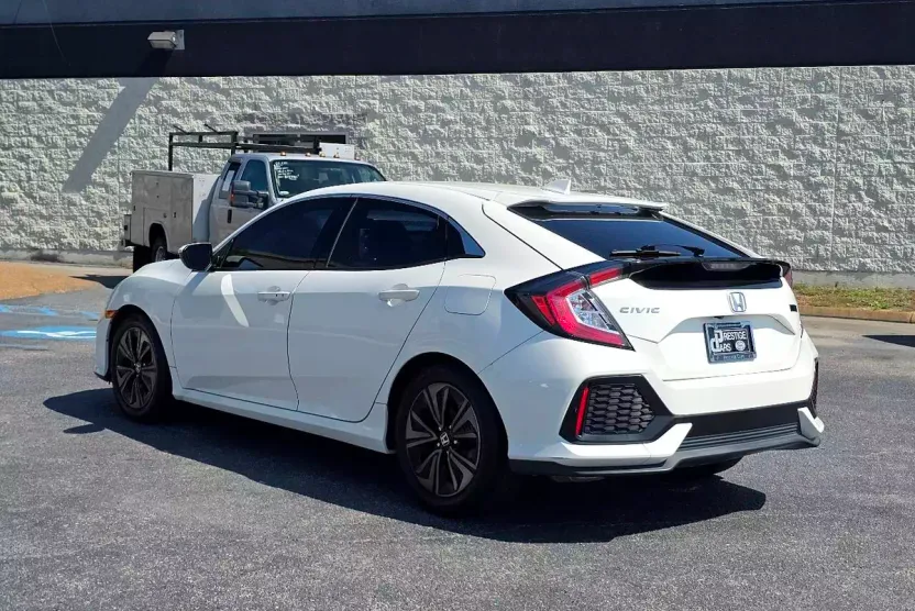 2017 Honda Civic Hatchback EX photo 1